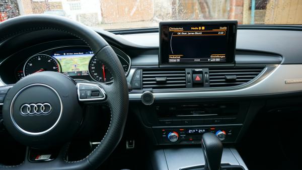 Handyhalter passend zu Audi A6/RS6 C7/4G Bj. 2010-2018 Made in GERMANY inkl. Magnethalterung 360° Dreh-Schwenkbar!!